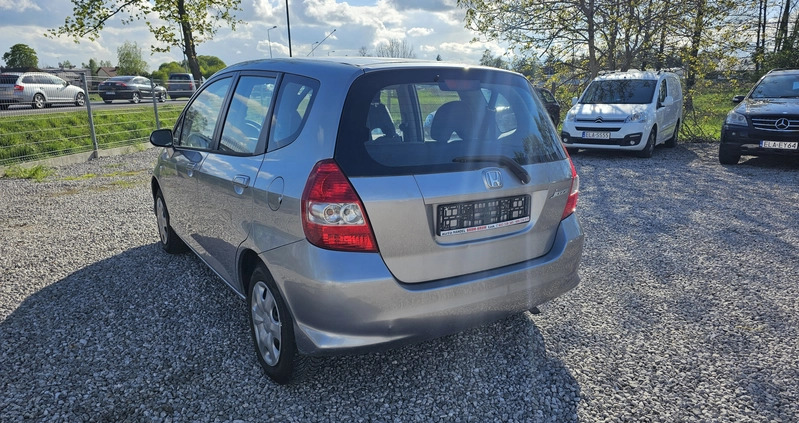 Honda Jazz cena 11950 przebieg: 216000, rok produkcji 2006 z Kleszczele małe 121